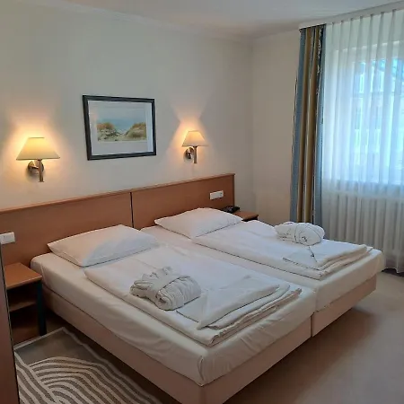 Duenenpark - Komfort Mit 1 Schlafzimmer Und Balkon Im Obergeschoss 243 דירה בינץ